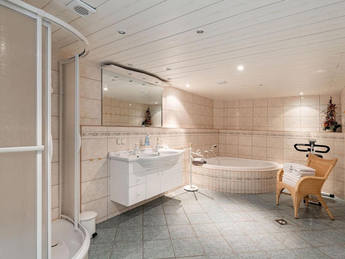 Majestic Holiday Home With Jacuzzi Unterschönau Exterior foto
